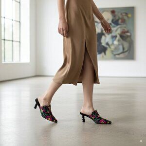 Jaggar Spiral Leather Floral Mule Size 37 New